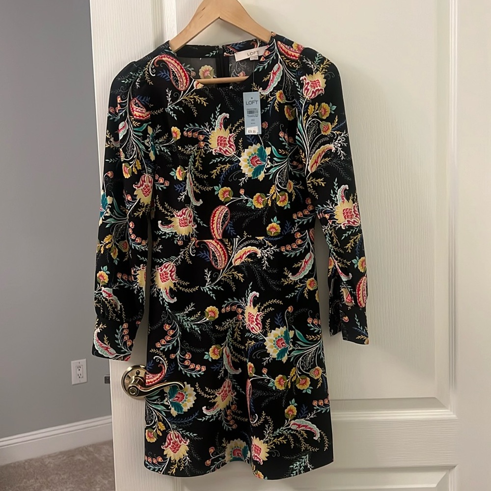 NWT. Floral Shift Dress. 00petite. Ann Taylor Loft.